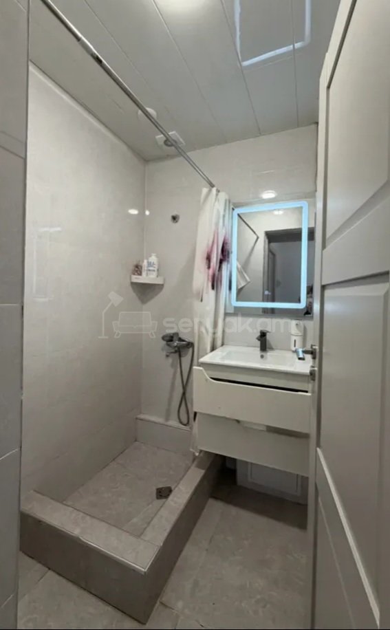 2 Սենյականոց Բնակարան, 61քմ, 4/5 հարկ, Նորմալ Վիճակում