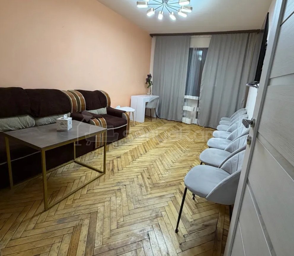 2 Սենյականոց Բնակարան, 61քմ, 4/5 հարկ, Նորմալ Վիճակում