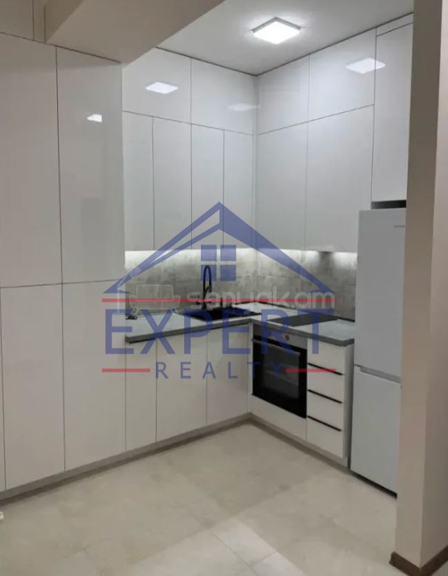 2 Սենյականոց Բնակարան, 50քմ, 8/9 հարկ, Կապիտալ Վերանորոգված, Կահավորված