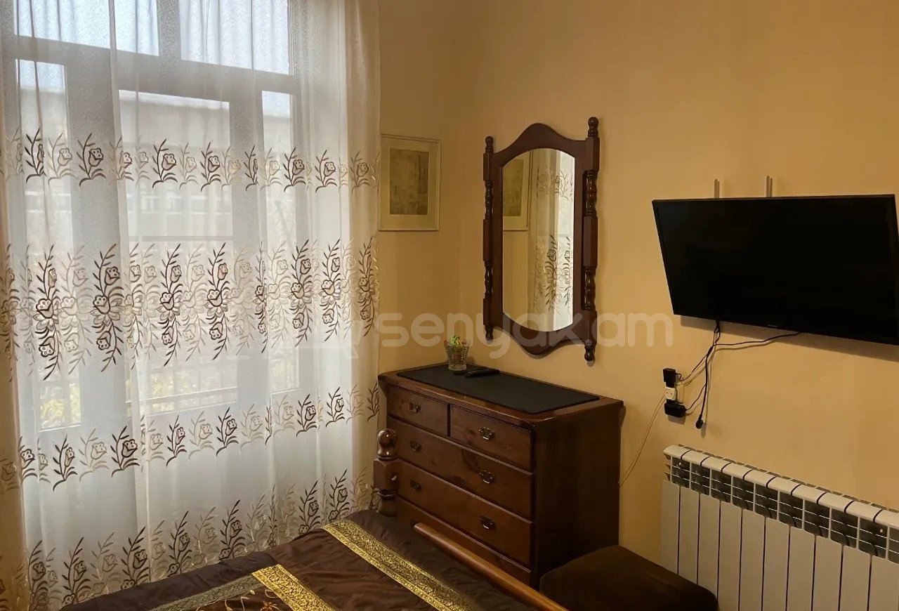 2 Սենյականոց Բնակարան Քարե Շենքում, 40քմ, 2/4 հարկ, Կապիտալ Վերանորոգված, Կահավորված