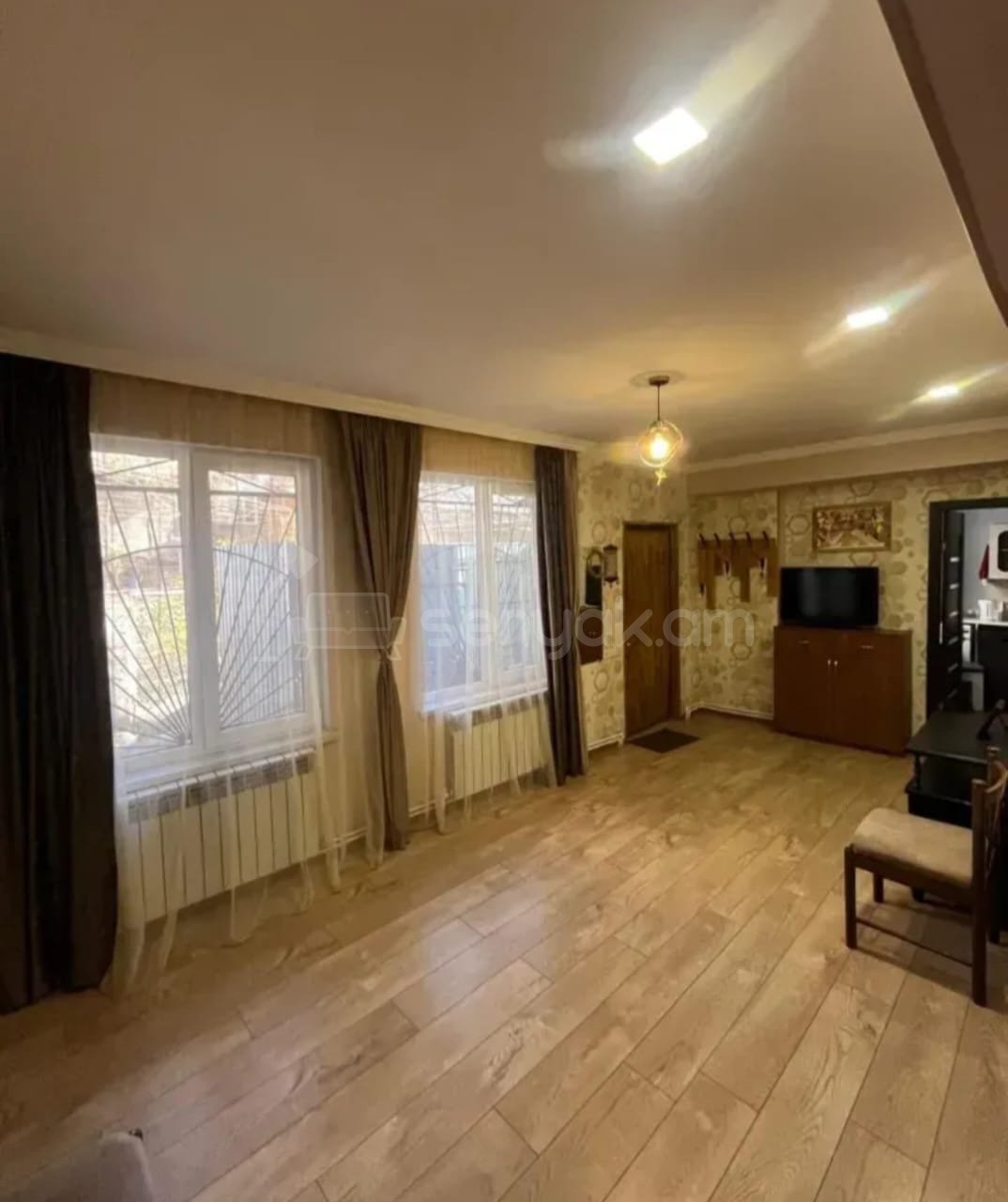 4 Սենյականոց Բնակարան, 100քմ, 1/14 հարկ, Կապիտալ Վերանորոգված