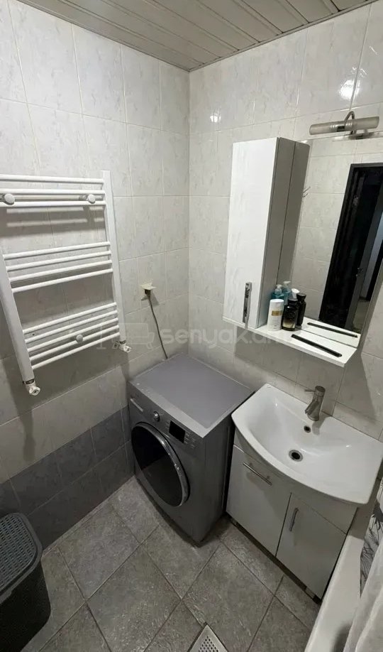 4 Սենյականոց Բնակարան, 78քմ, 4/9 հարկ, Կապիտալ Վերանորոգված