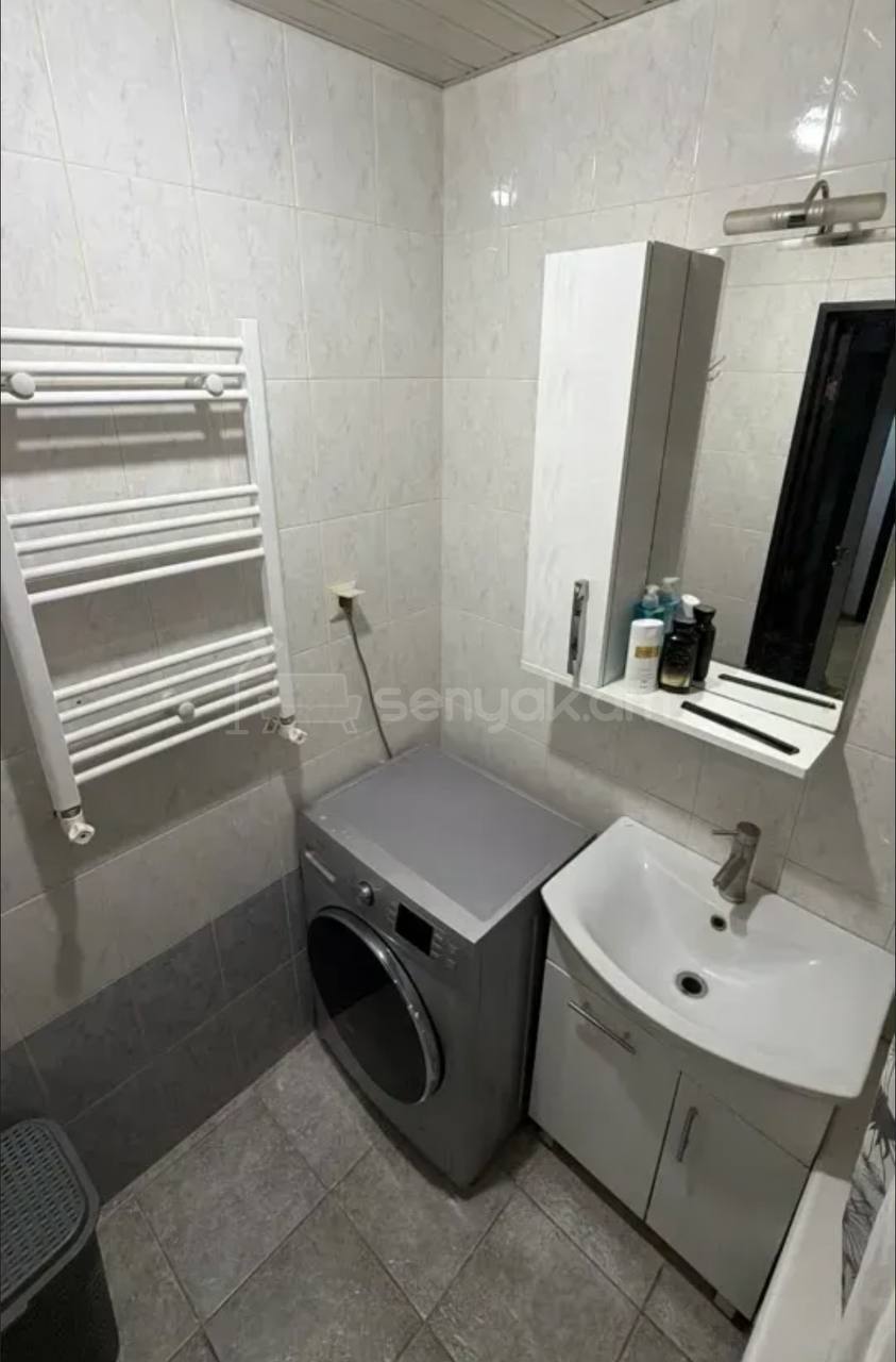 4 Սենյականոց Բնակարան, 78քմ, 4/9 հարկ, Կապիտալ Վերանորոգված