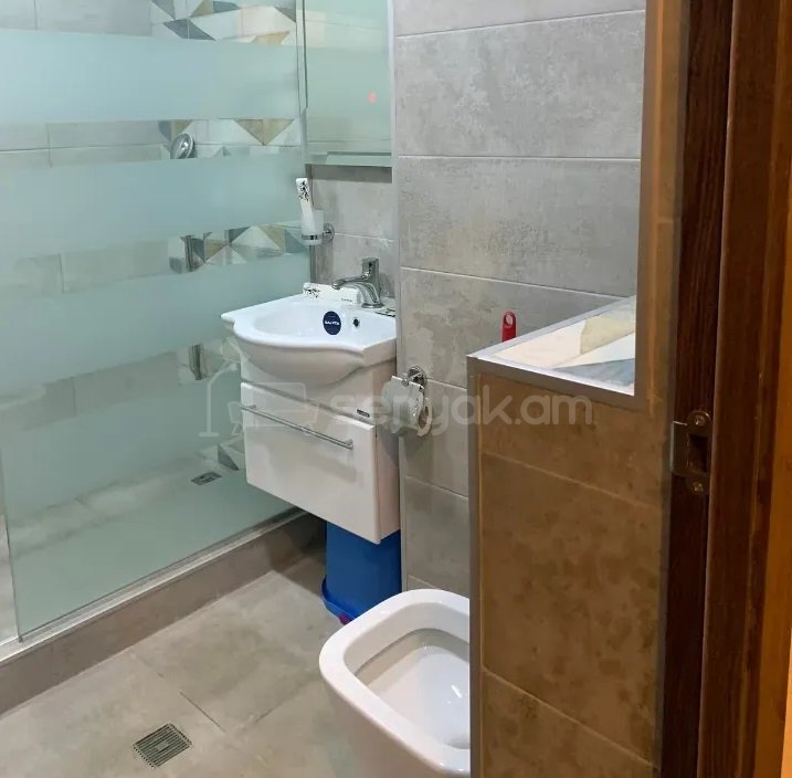 3 Սենյականոց Բնակարան Նորակառույցում, 62քմ, 7/11 հարկ, Դիզայներական Վերանորոգված