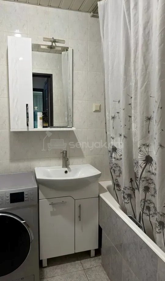 4 Սենյականոց Բնակարան, 78քմ, 4/9 հարկ, Կապիտալ Վերանորոգված