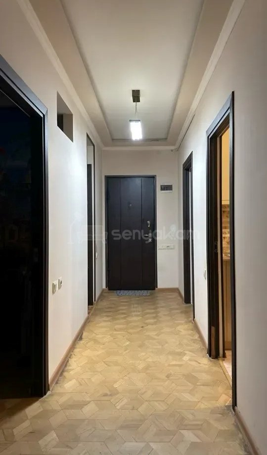 4 Սենյականոց Բնակարան, 78քմ, 4/9 հարկ, Կապիտալ Վերանորոգված