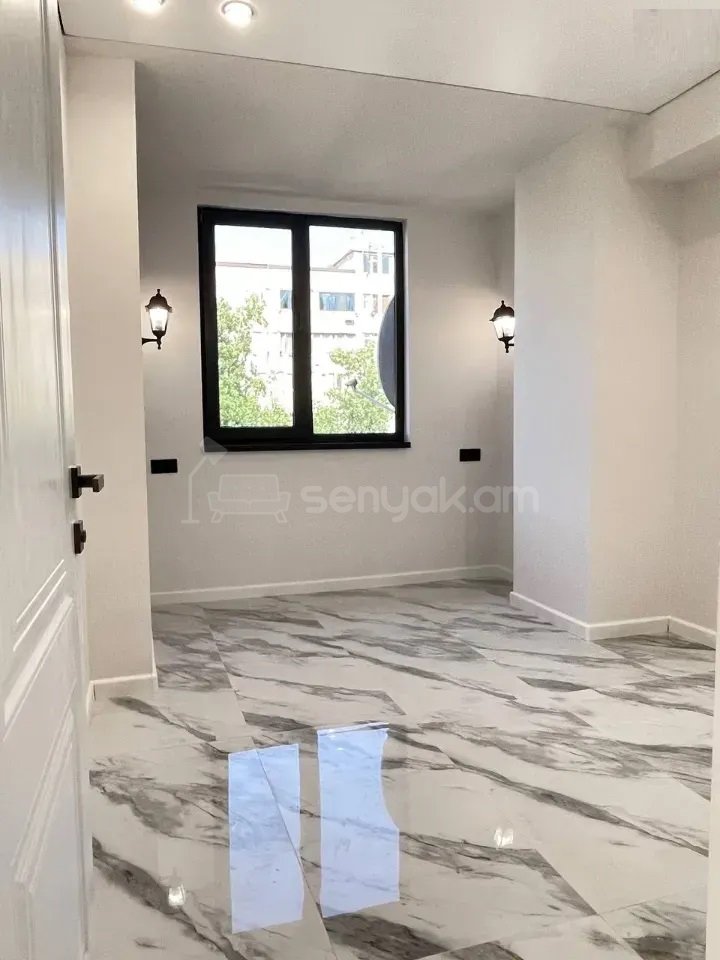 2 Սենյականոց Բնակարան, 40քմ, 6/9 հարկ, Կապիտալ Վերանորոգված
