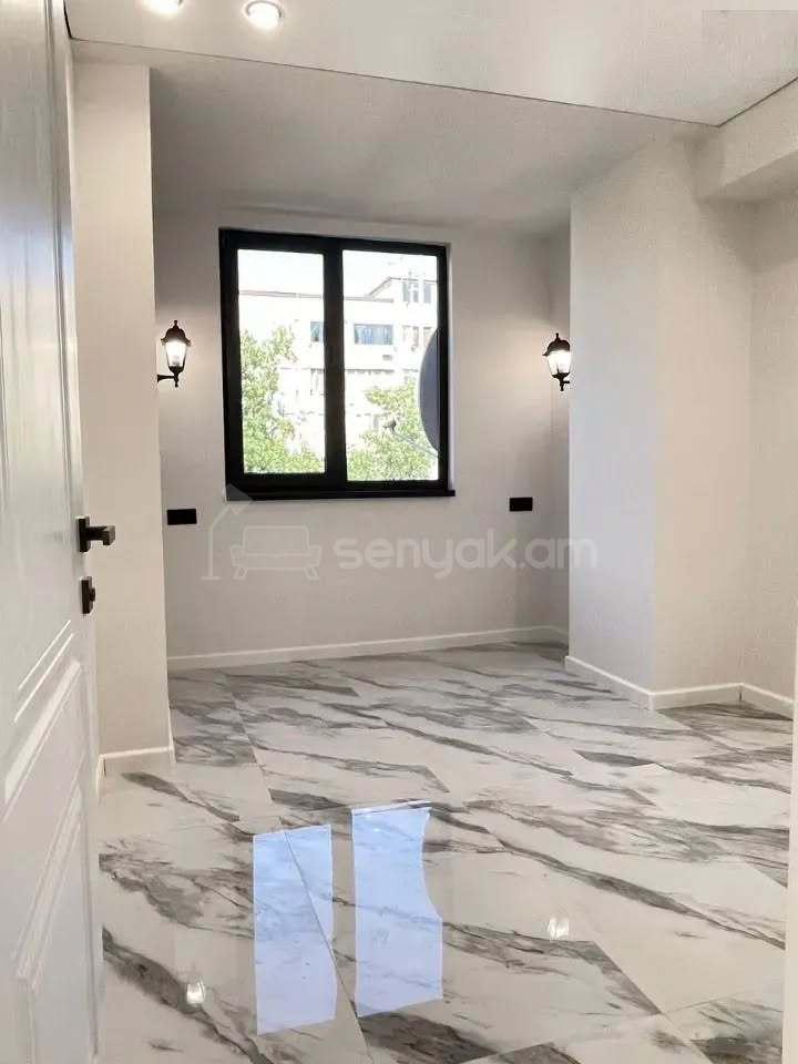 2 Սենյականոց Բնակարան, 40քմ, 6/9 հարկ, Կապիտալ Վերանորոգված