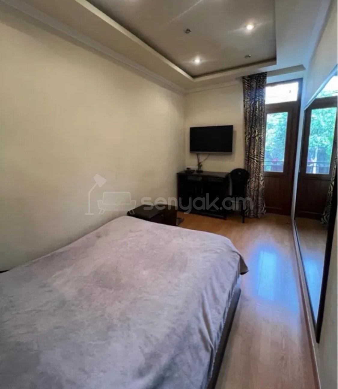 2 Սենյականոց Բնակարան Քարե Շենքում, 45քմ, 2/5 հարկ, Կապիտալ Վերանորոգված, Կահավորված