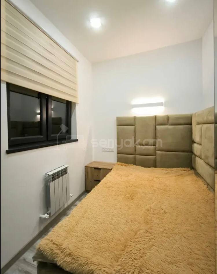 2 Սենյականոց Բնակարան Քարե Շենքում, 32քմ, 1/5 հարկ, Կապիտալ Վերանորոգված, Կահավորված