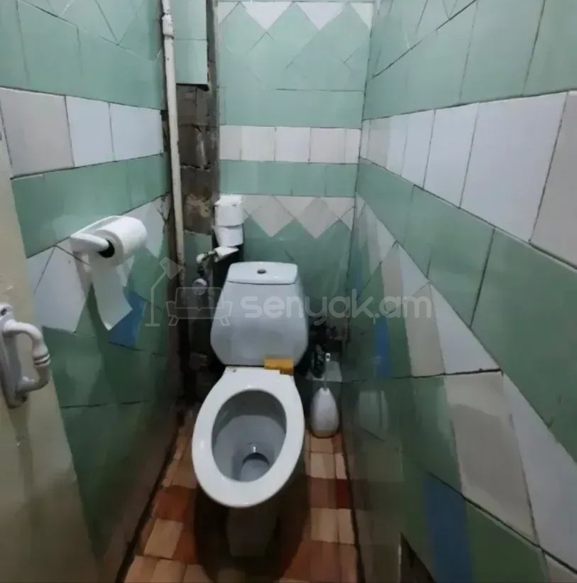 3 Սենյականոց Բնակարան Քարե Շենքում, 78քմ, 3/5 հարկ, Նորմալ Վիճակում, Կահավորված