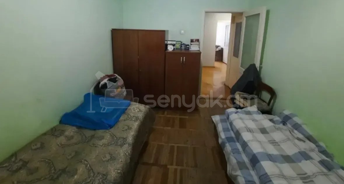 3 Սենյականոց Բնակարան Քարե Շենքում, 78քմ, 3/5 հարկ, Նորմալ Վիճակում, Կահավորված