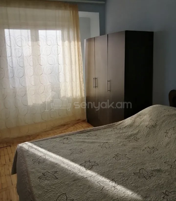 2 Սենյականոց Բնակարան Քարե Շենքում, 67քմ, 5/9 հարկ, Նորմալ Վիճակում, Կահավորված, Արևկող