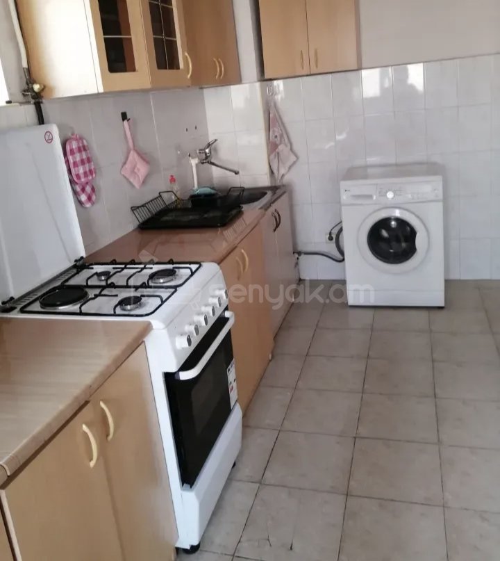 2 Սենյականոց Բնակարան Քարե Շենքում, 67քմ, 5/9 հարկ, Նորմալ Վիճակում, Կահավորված, Արևկող