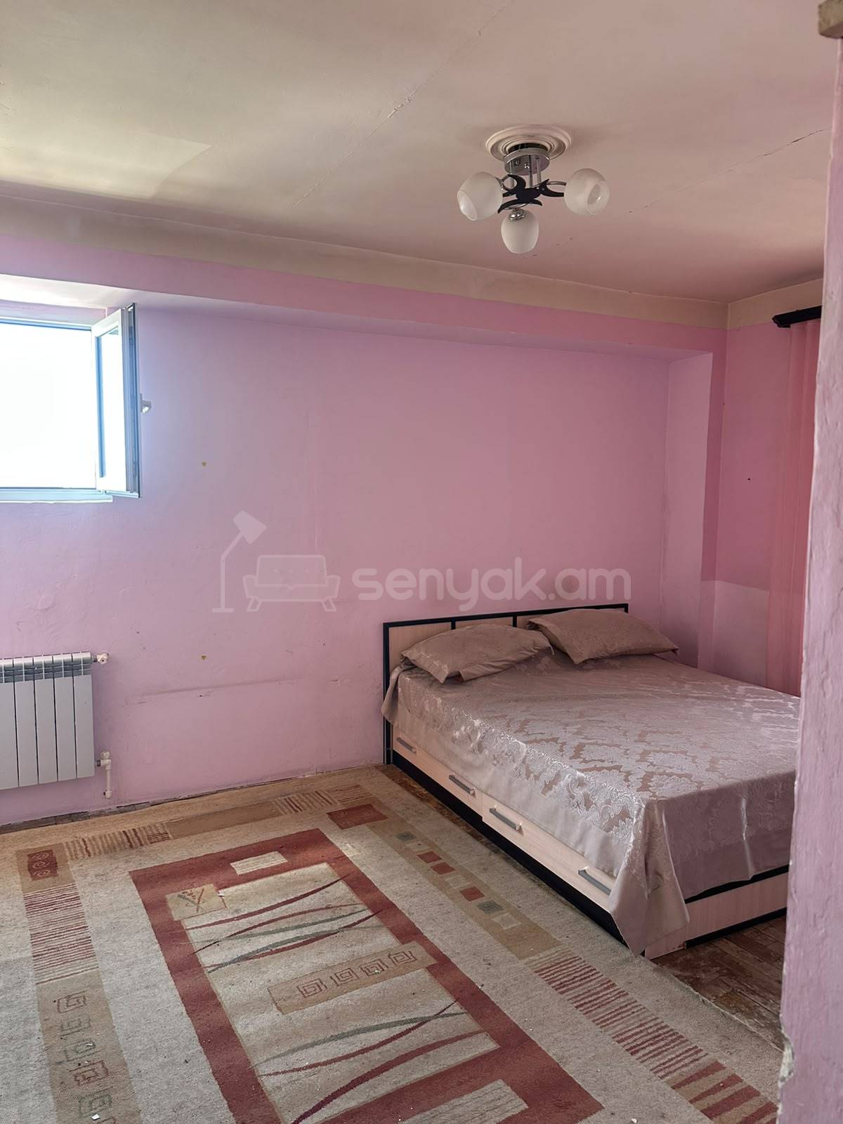 1 Սենյականոց Բնակարան, 45քմ, 8/9 հարկ, Պետական Վիճակում