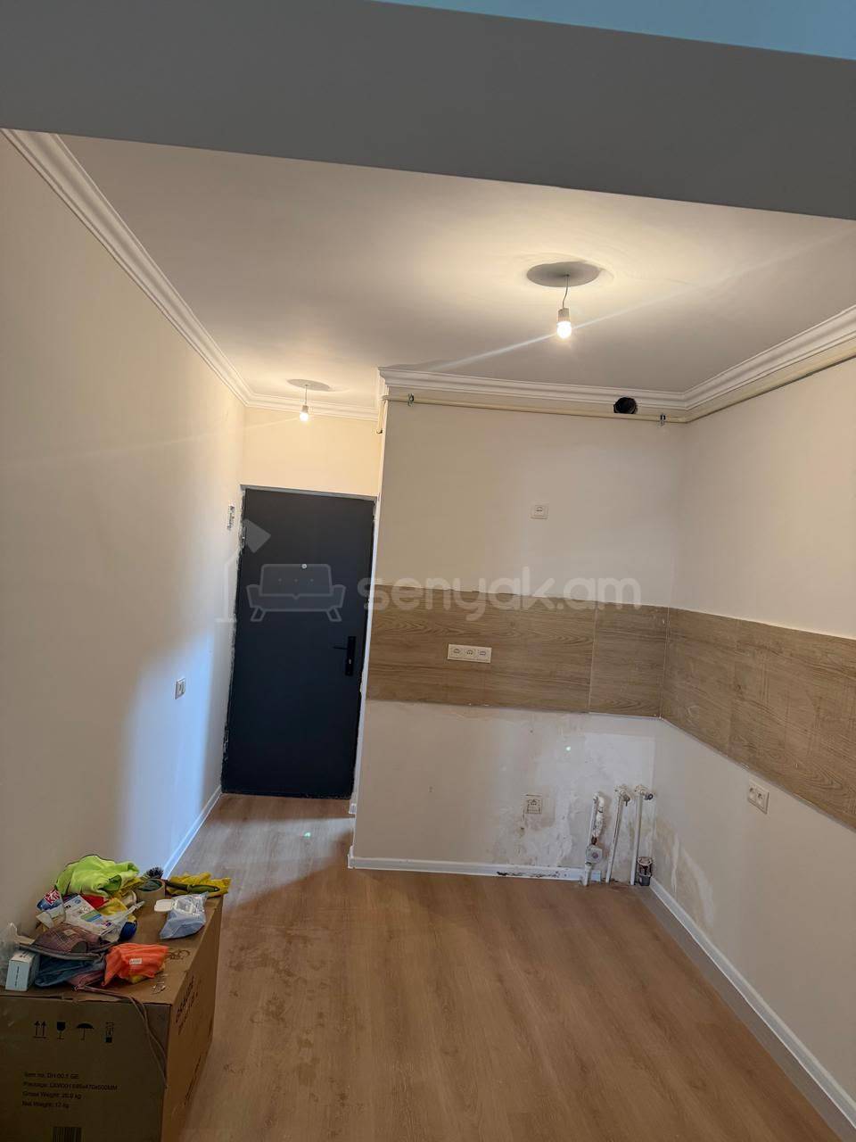 1 Սենյականոց Բնակարան Քարե Շենքում, 33քմ, 1/5 հարկ, Կապիտալ Վերանորոգված, Կահավորված, Արևկող