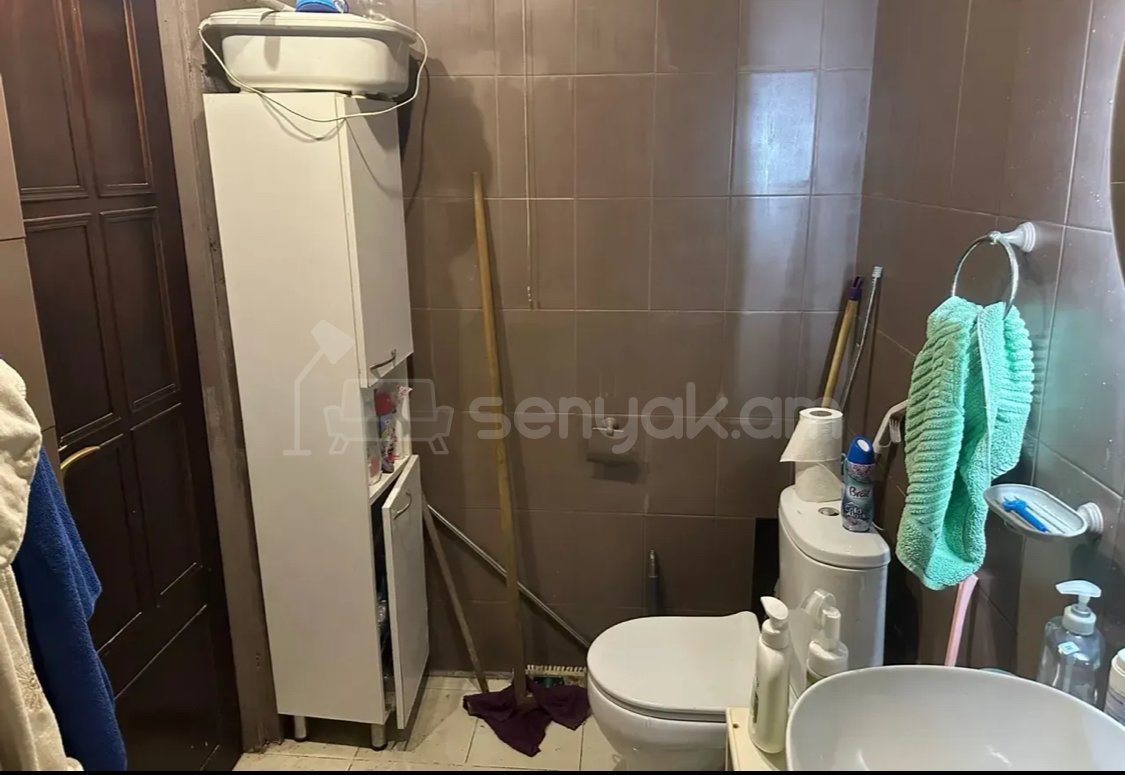 3 Սենյականոց Բնակարան, 100քմ, 2/10 հարկ, Նորմալ Վիճակում