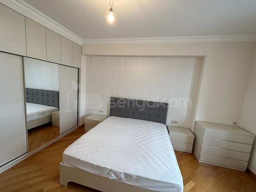 4 Սենյականոց Բնակարան Նորակառույցում, 180քմ, 10/15 հարկ, Դիզայներական Վերանորոգված