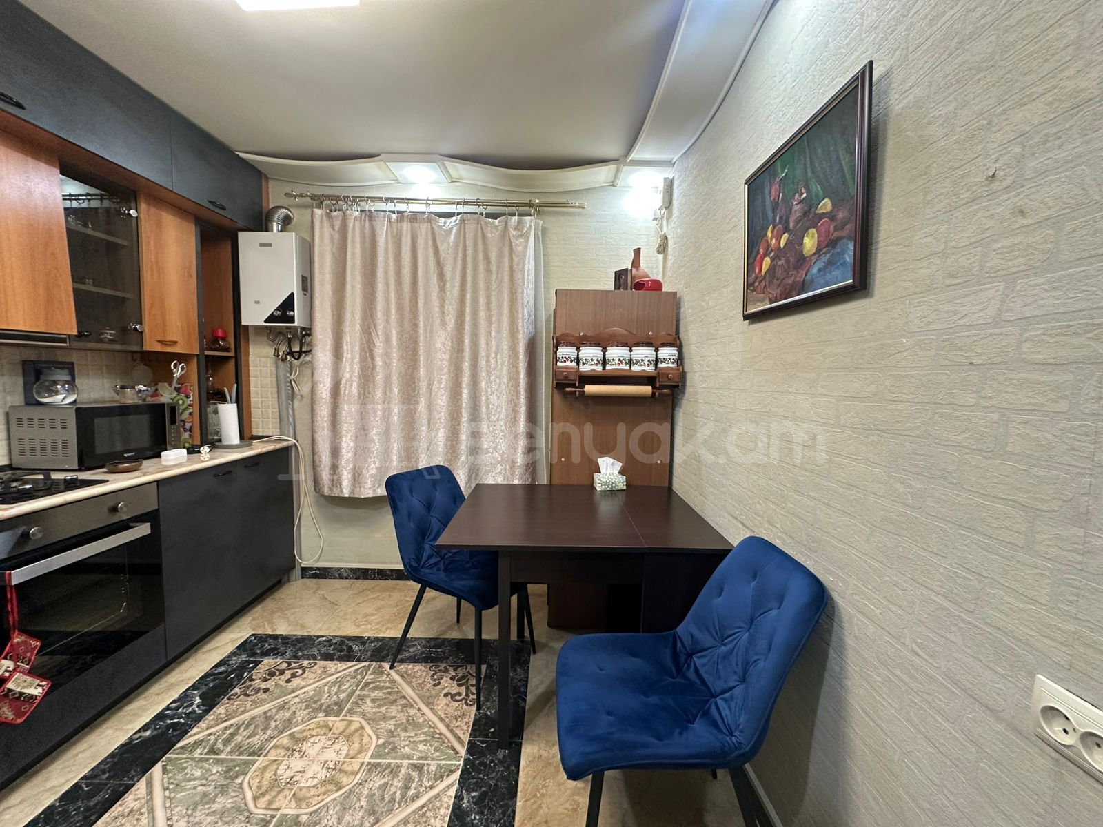 2 Սենյականոց Բնակարան Քարե Շենքում, 41քմ, 2/3 հարկ, Կապիտալ Վերանորոգված