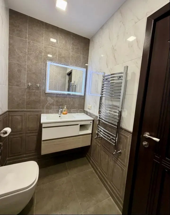 2 Սենյականոց Բնակարան Նորակառույցում, 77քմ, 1/11 հարկ, Դիզայներական Վերանորոգված