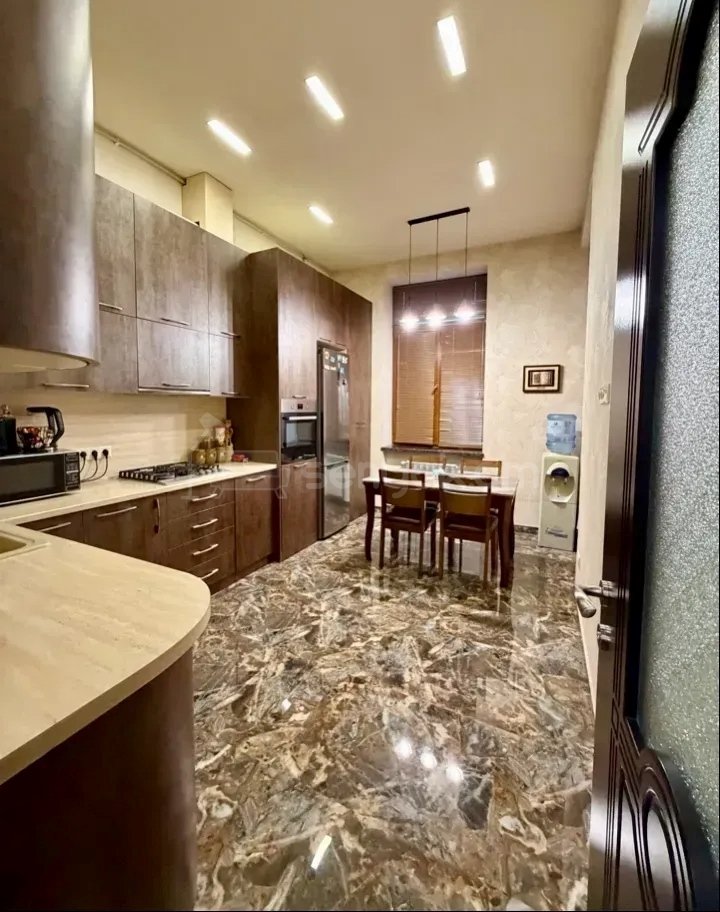 2 Սենյականոց Բնակարան Նորակառույցում, 77քմ, 1/11 հարկ, Դիզայներական Վերանորոգված