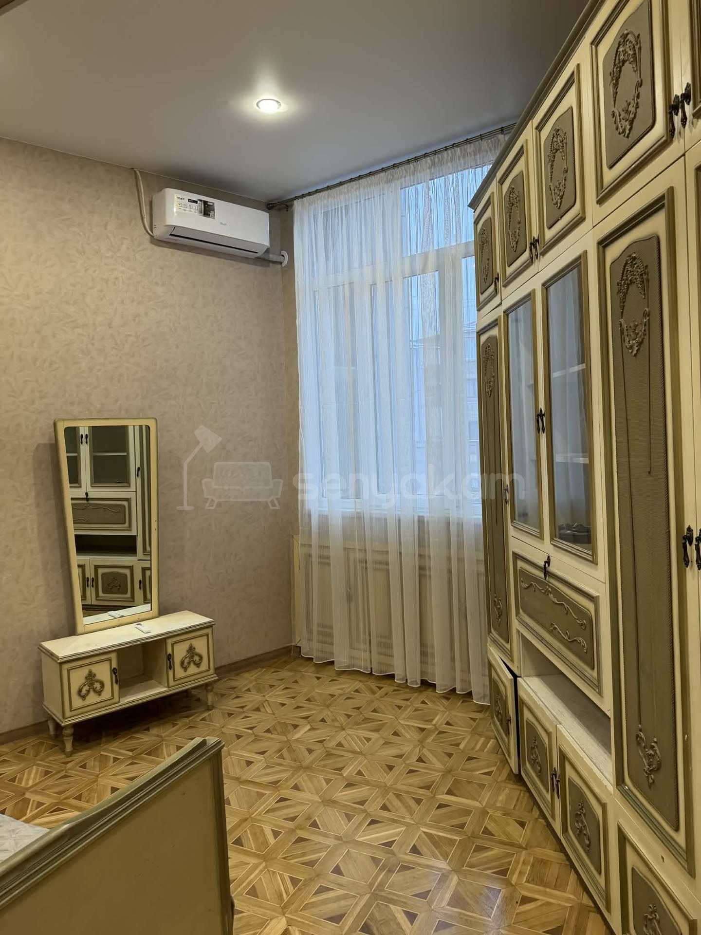 4 Սենյականոց Բնակարան, 90քմ, 2/4 հարկ, Կապիտալ Վերանորոգված, Կահավորված, Արևկող