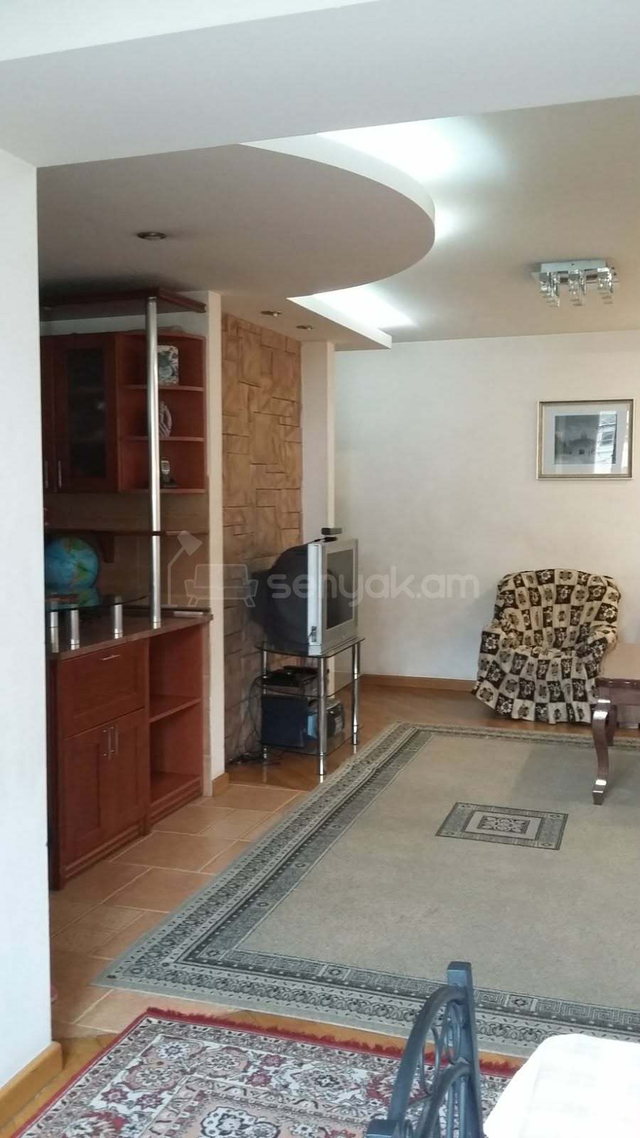 2 Սենյականոց Բնակարան Քարե Շենքում, 55քմ, 5/5 հարկ, Կապիտալ Վերանորոգված, Կահավորված, Արևկող