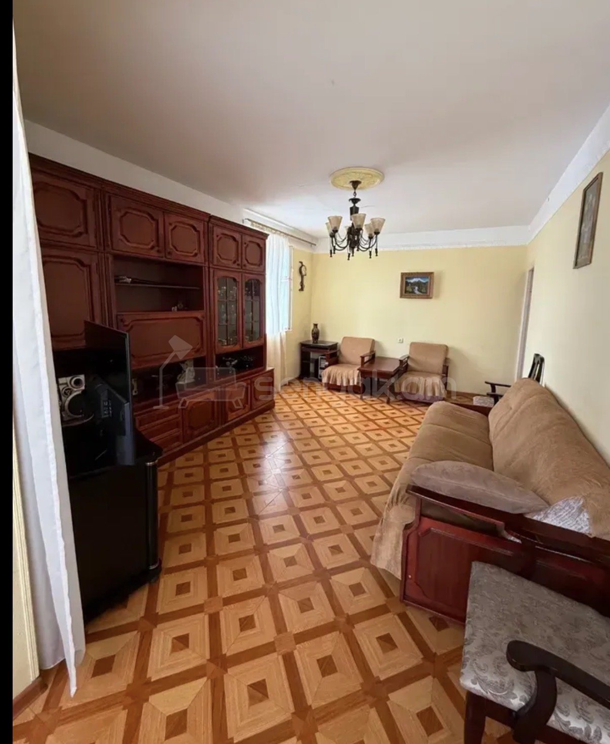 2 Սենյականոց Բնակարան Քարե Շենքում, 60քմ, 4/5 հարկ, Նորմալ Վիճակում, Կահավորված