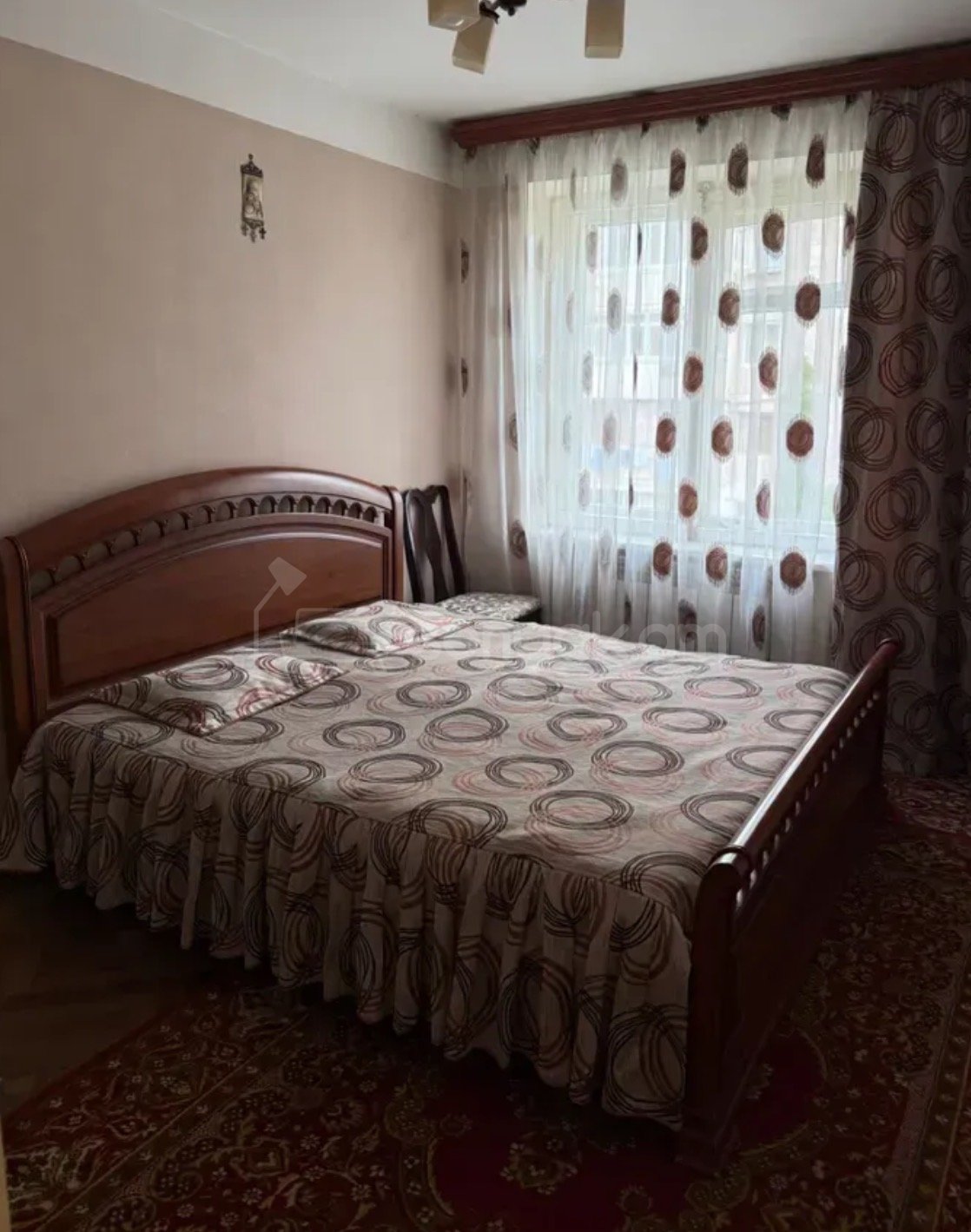 2 Սենյականոց Բնակարան Քարե Շենքում, 60քմ, 4/5 հարկ, Նորմալ Վիճակում, Կահավորված