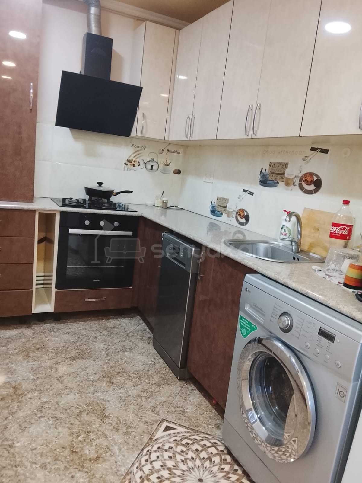 3 Սենյականոց Բնակարան, 74քմ, 2/4 հարկ, Կապիտալ Վերանորոգված, Կահավորված, Արևկող