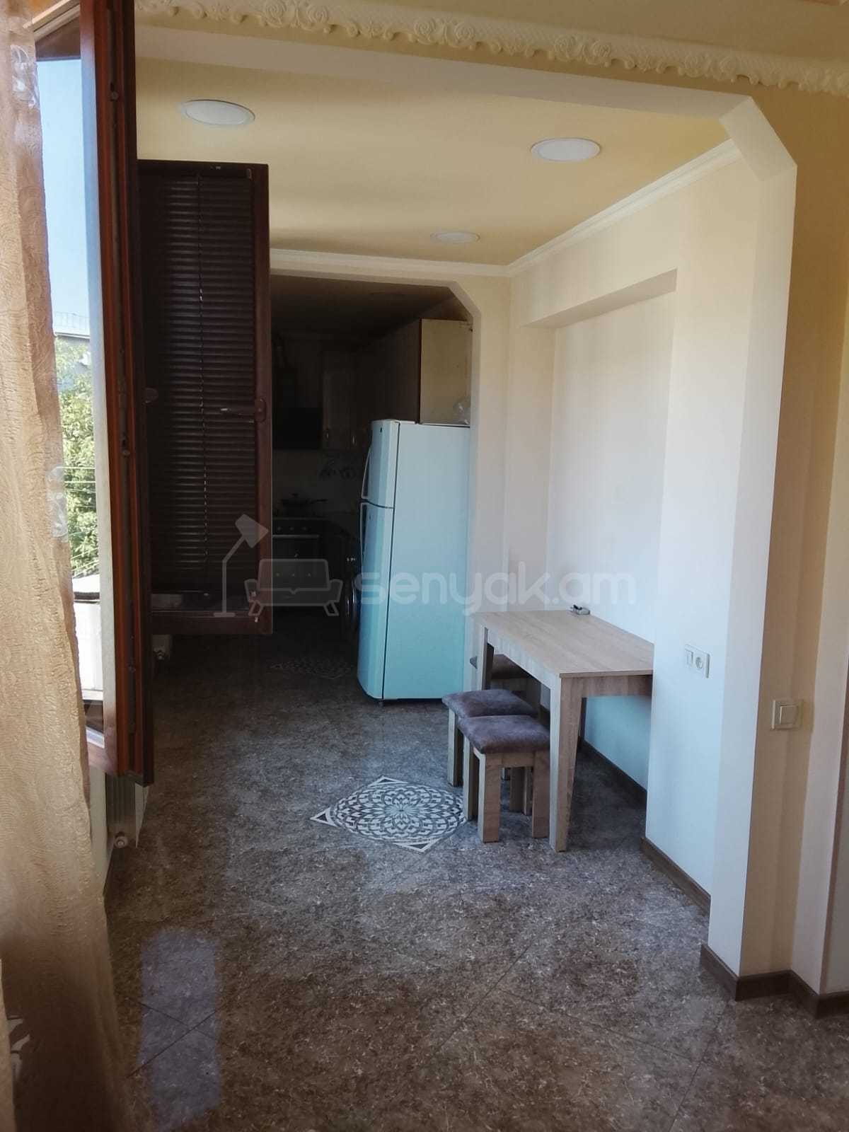 3 Սենյականոց Բնակարան, 74քմ, 2/4 հարկ, Կապիտալ Վերանորոգված, Կահավորված, Արևկող