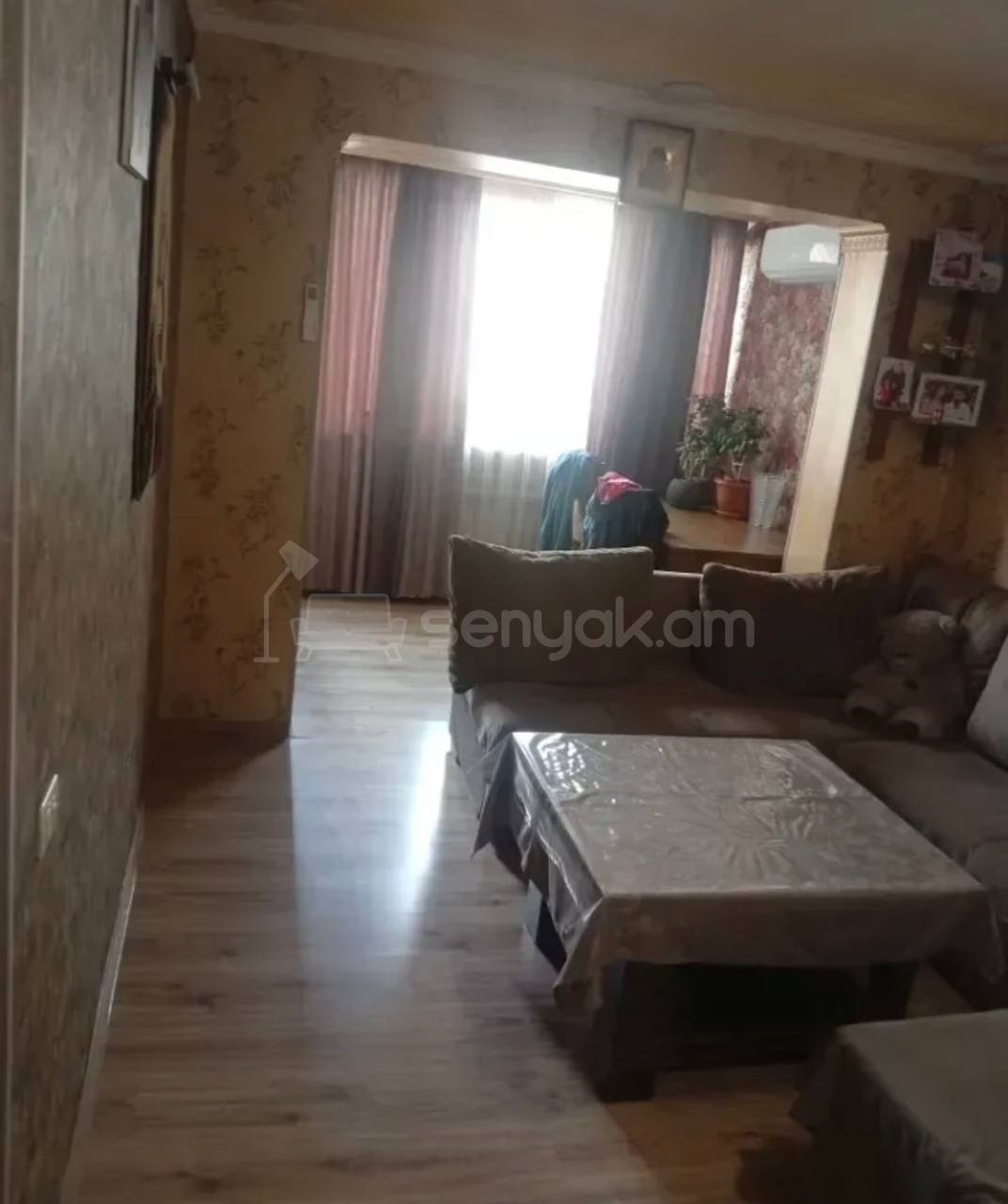3 Սենյականոց Բնակարան Քարե Շենքում, 64քմ, 1/4 հարկ, Կապիտալ Վերանորոգված