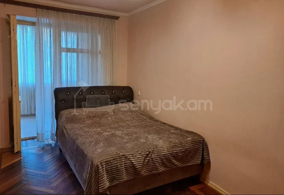 2 Սենյականոց Բնակարան Քարե Շենքում, 50քմ, 2/5 հարկ, Նորմալ Վիճակում