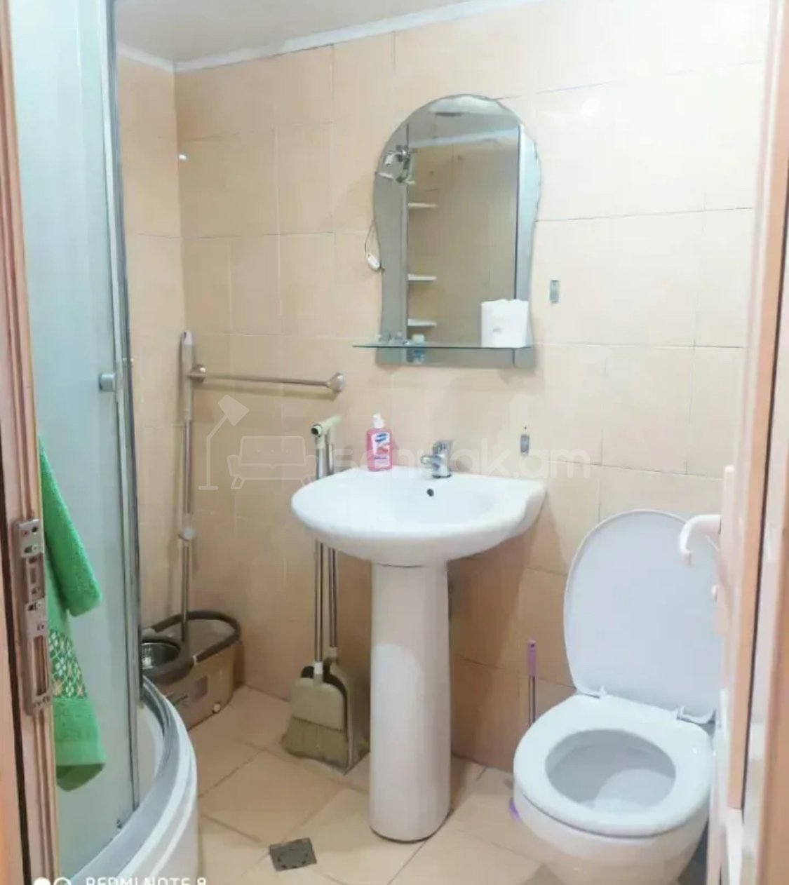 2 Սենյականոց Բնակարան Քարե Շենքում, 50քմ, 2/5 հարկ, Նորմալ Վիճակում