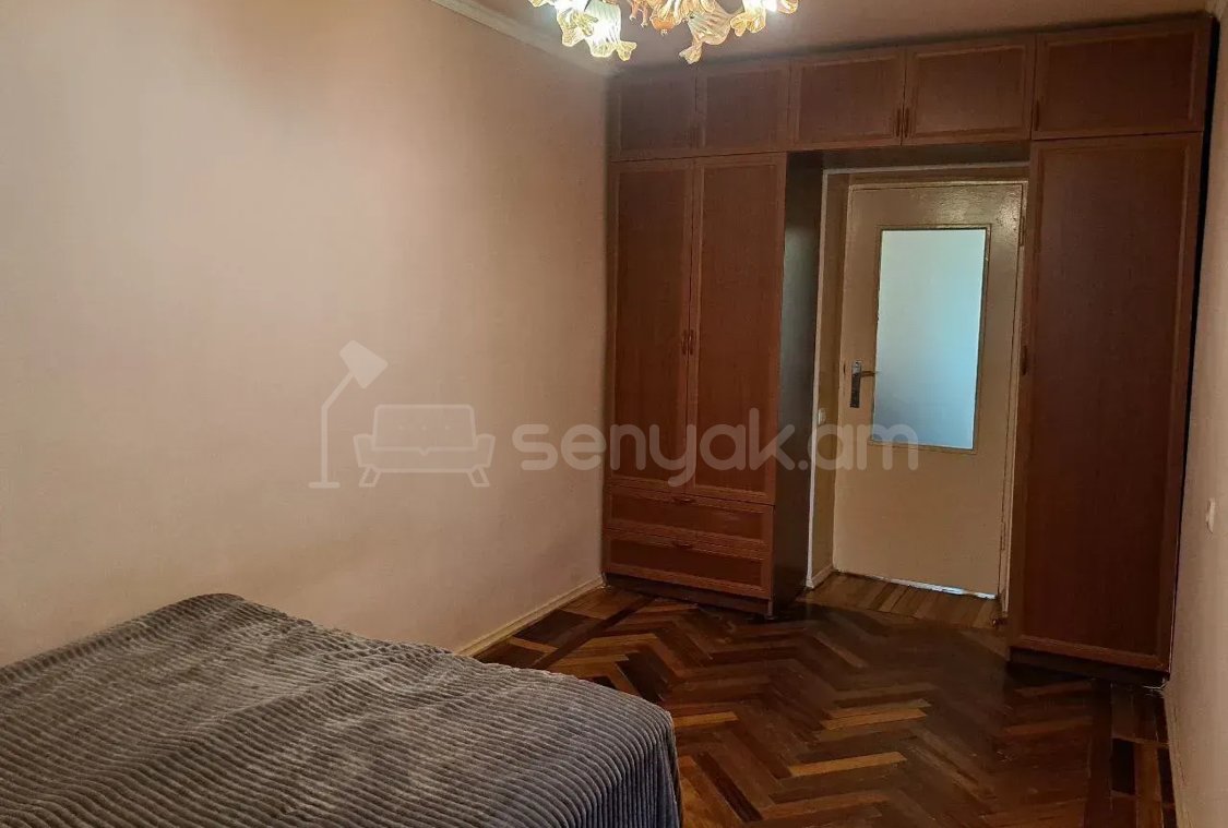 2 Սենյականոց Բնակարան Քարե Շենքում, 50քմ, 2/5 հարկ, Նորմալ Վիճակում