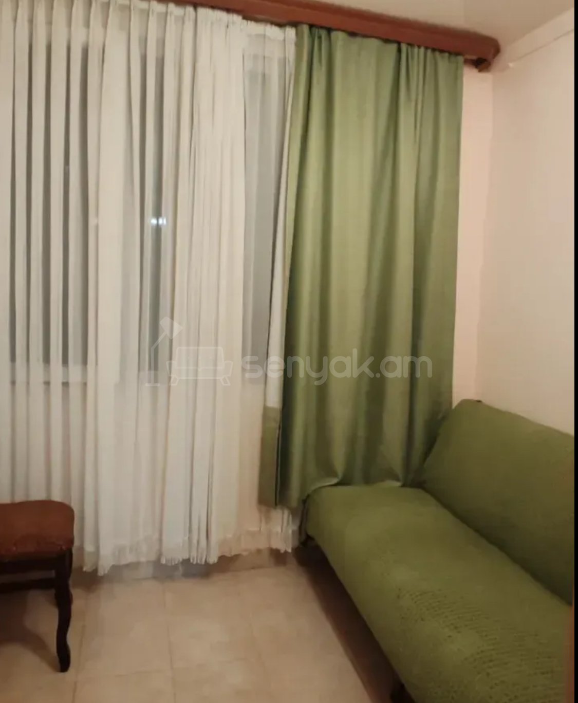 2 Սենյականոց Բնակարան Քարե Շենքում, 50քմ, 2/5 հարկ, Նորմալ Վիճակում