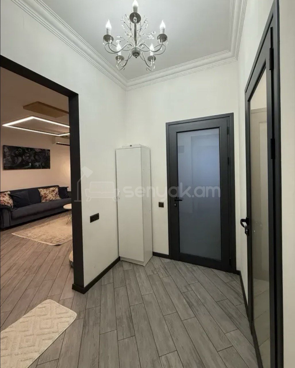 2 Սենյականոց Բնակարան Քարե Շենքում, 47քմ, 3/4 հարկ, Կապիտալ Վերանորոգված