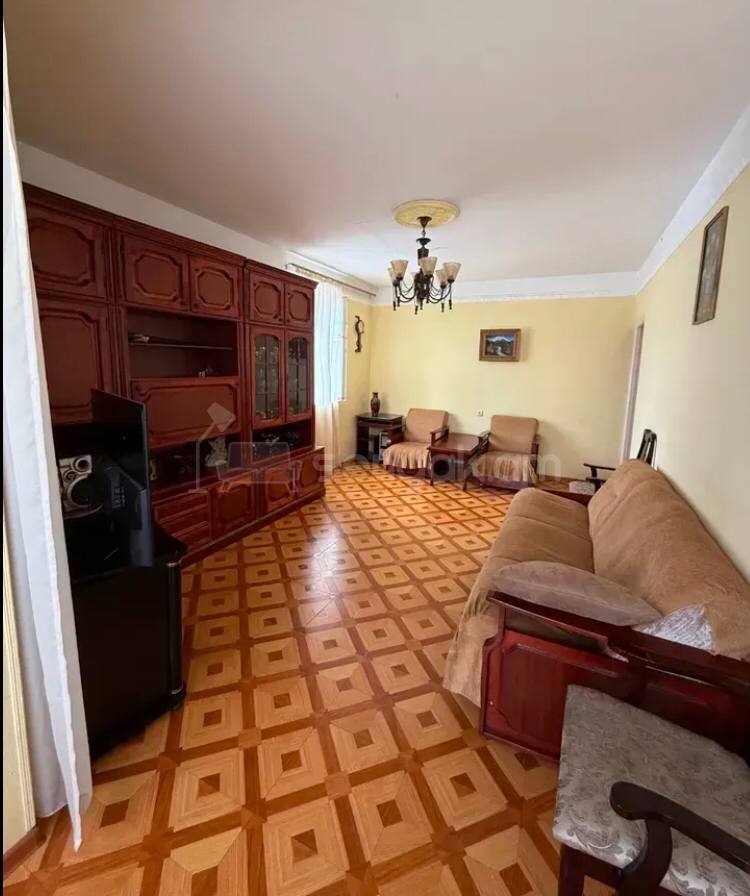 2 Սենյականոց Բնակարան Քարե Շենքում, 60քմ, 4/5 հարկ, Կոսմետիկ Վերանորոգված, Կահավորված