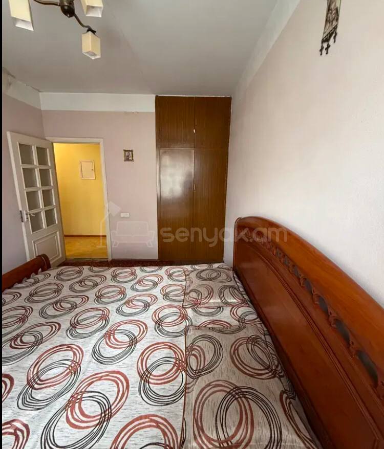 2 Սենյականոց Բնակարան Քարե Շենքում, 60քմ, 4/5 հարկ, Կոսմետիկ Վերանորոգված, Կահավորված