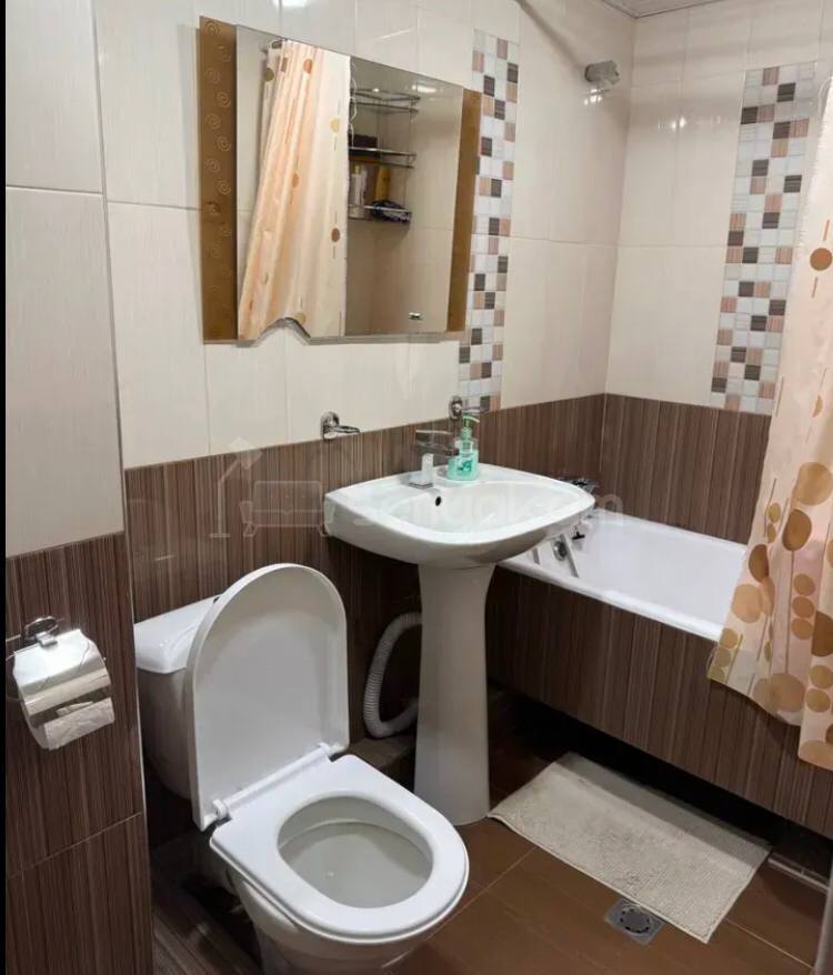 2 Սենյականոց Բնակարան Քարե Շենքում, 60քմ, 4/5 հարկ, Կոսմետիկ Վերանորոգված, Կահավորված
