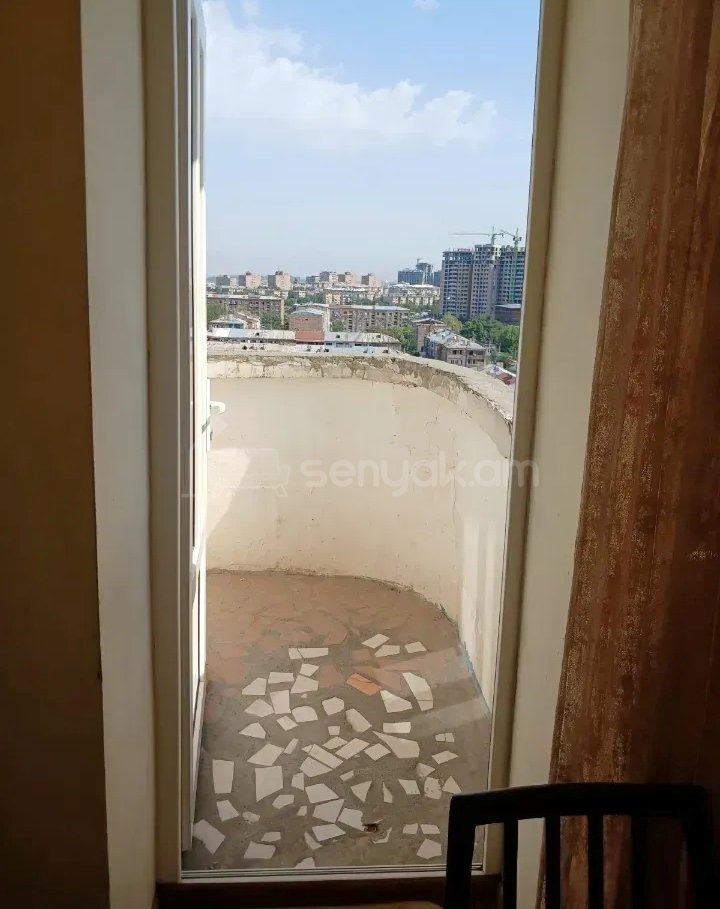 3 Սենյականոց Բնակարան, 71քմ, 15/16 հարկ, Նորմալ Վիճակում