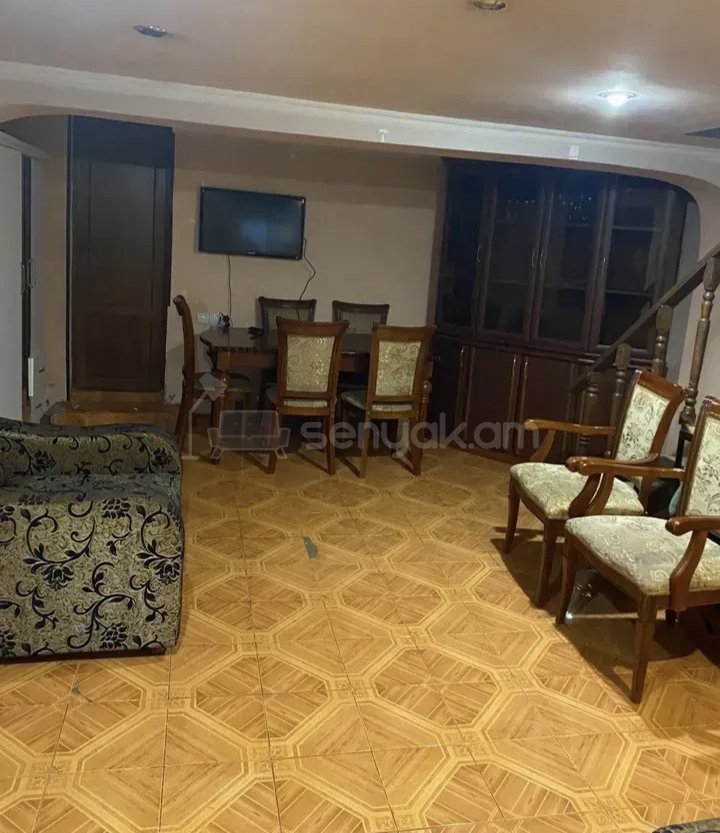 2 Սենյականոց Բնակարան Քարե Շենքում, 56քմ, 1/1 հարկ, Նորմալ Վիճակում, Կահավորված, Արևկող