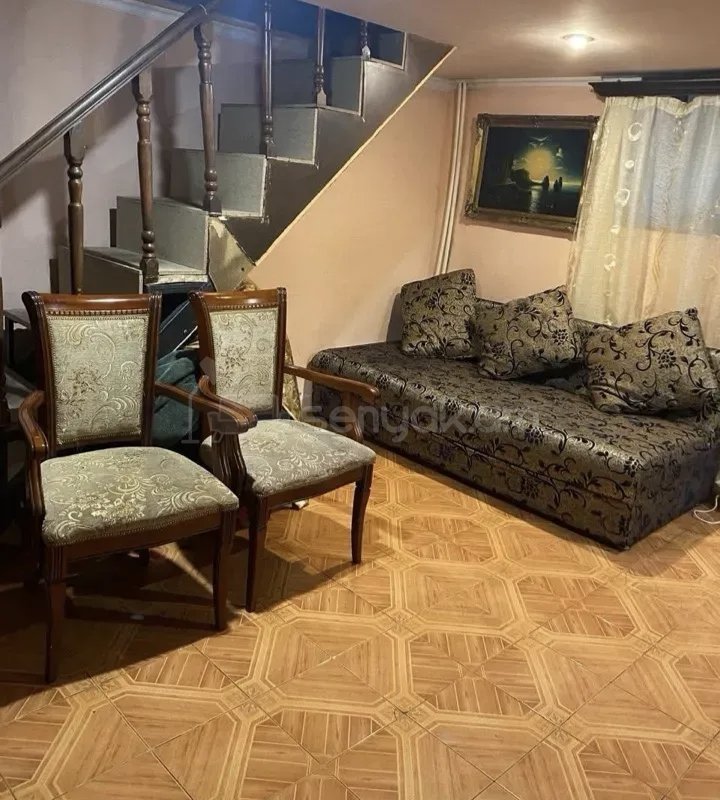 2 Սենյականոց Բնակարան Քարե Շենքում, 56քմ, 1/1 հարկ, Նորմալ Վիճակում, Կահավորված, Արևկող
