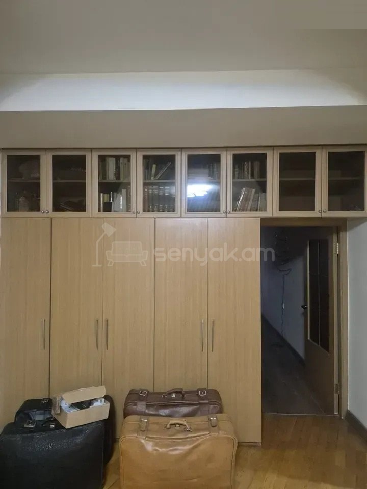 3 Սենյականոց Բնակարան, 94քմ, 4/9 հարկ, Նորմալ Վիճակում