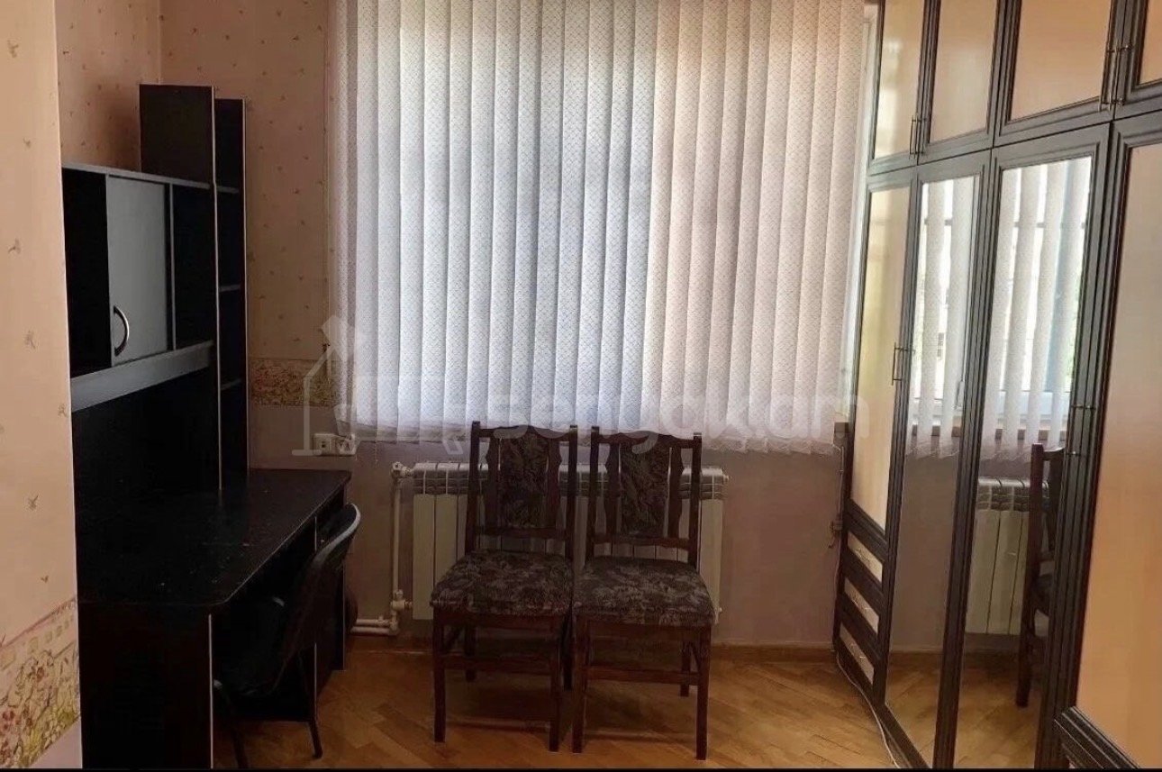 2 Սենյականոց Բնակարան Քարե Շենքում, 56քմ, 2/5 հարկ, Կապիտալ Վերանորոգված, Կահավորված, Արևկող