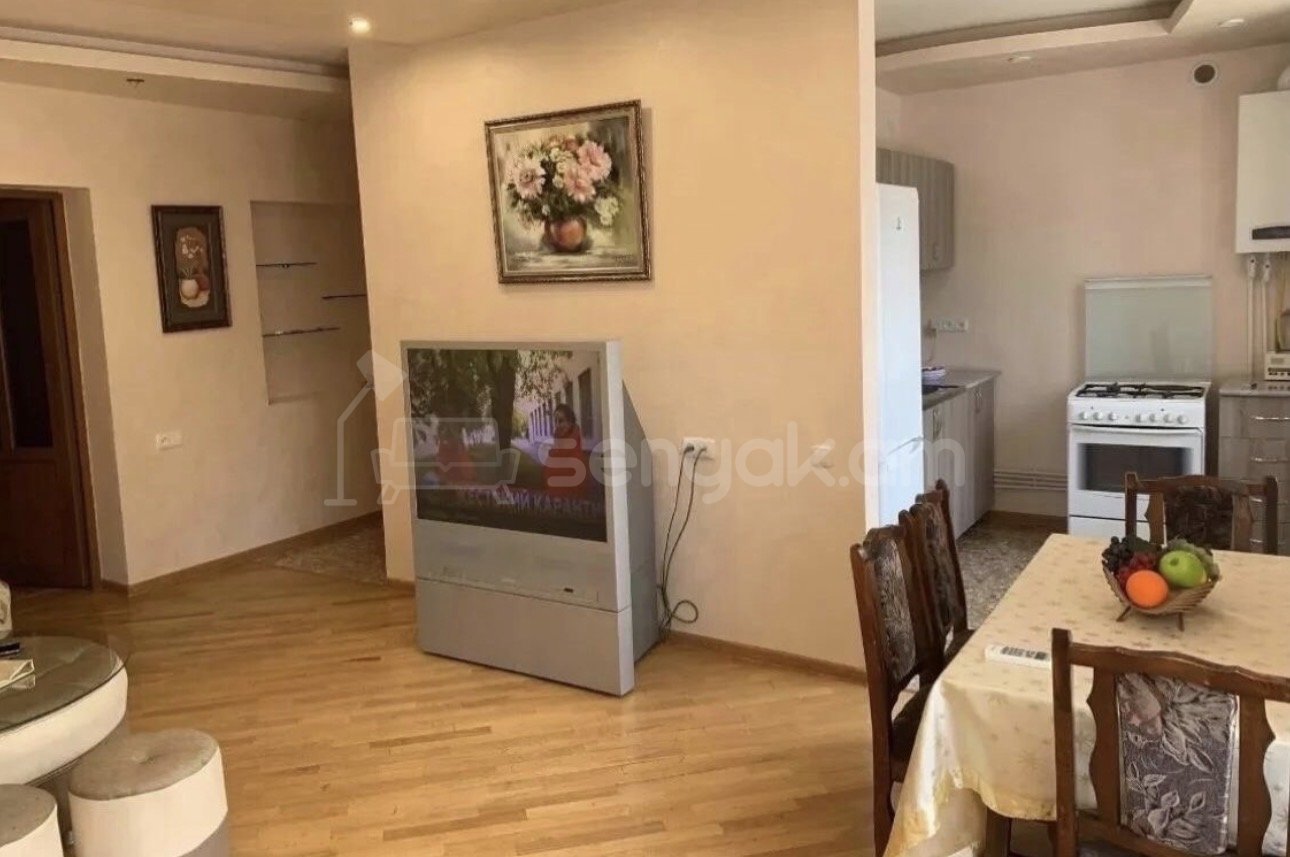 2 Սենյականոց Բնակարան Քարե Շենքում, 56քմ, 2/5 հարկ, Կապիտալ Վերանորոգված, Կահավորված, Արևկող
