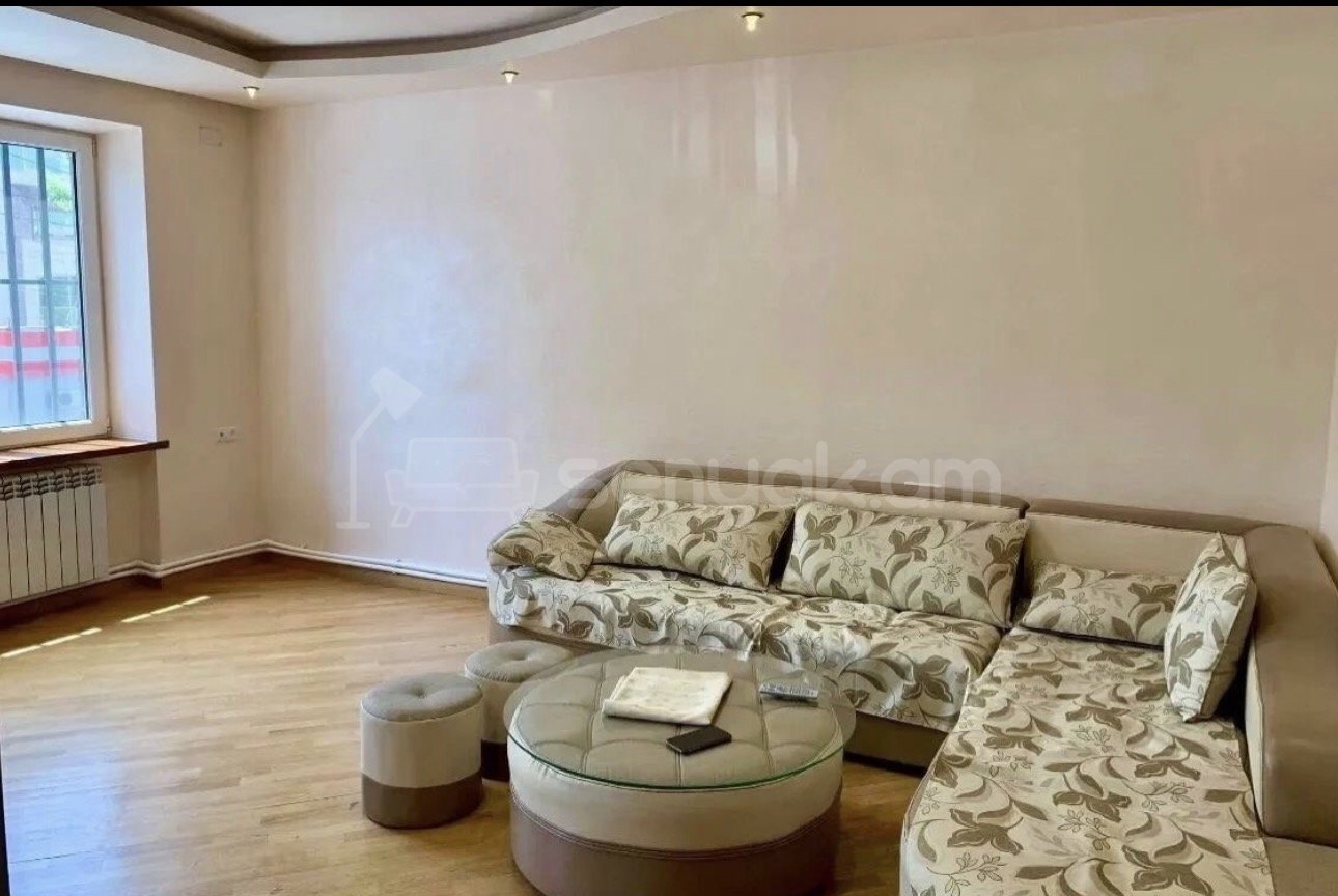 2 Սենյականոց Բնակարան Քարե Շենքում, 56քմ, 2/5 հարկ, Կապիտալ Վերանորոգված, Կահավորված, Արևկող