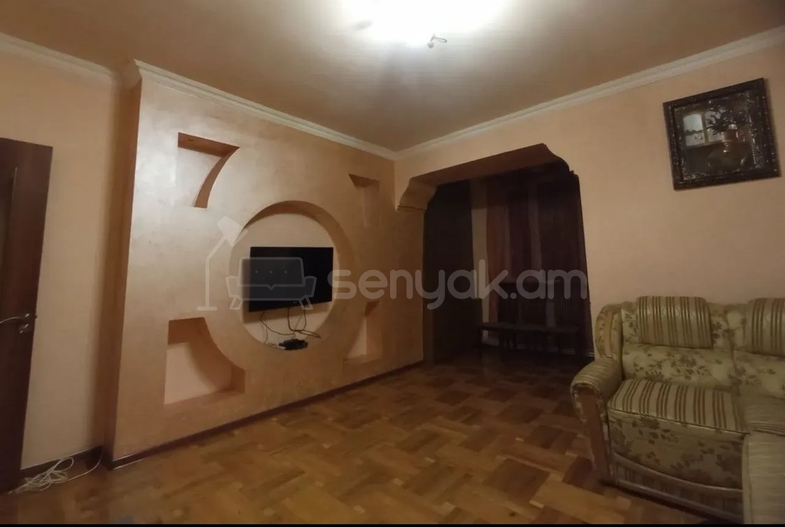 2 Սենյականոց Բնակարան Քարե Շենքում, 60քմ, 5/5 հարկ, Կապիտալ Վերանորոգված, Կահավորված