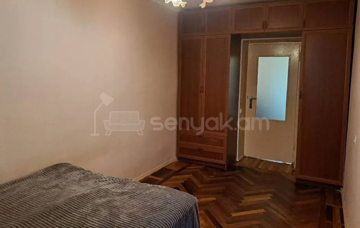 2 Սենյականոց Բնակարան Քարե Շենքում, 50քմ, 2/5 հարկ, Կապիտալ Վերանորոգված