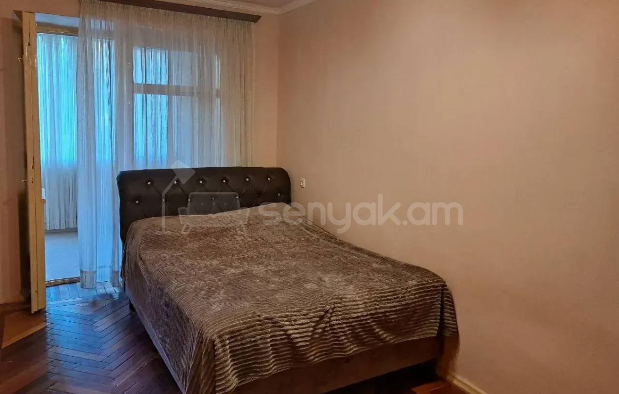 2 Սենյականոց Բնակարան Քարե Շենքում, 50քմ, 2/5 հարկ, Կապիտալ Վերանորոգված